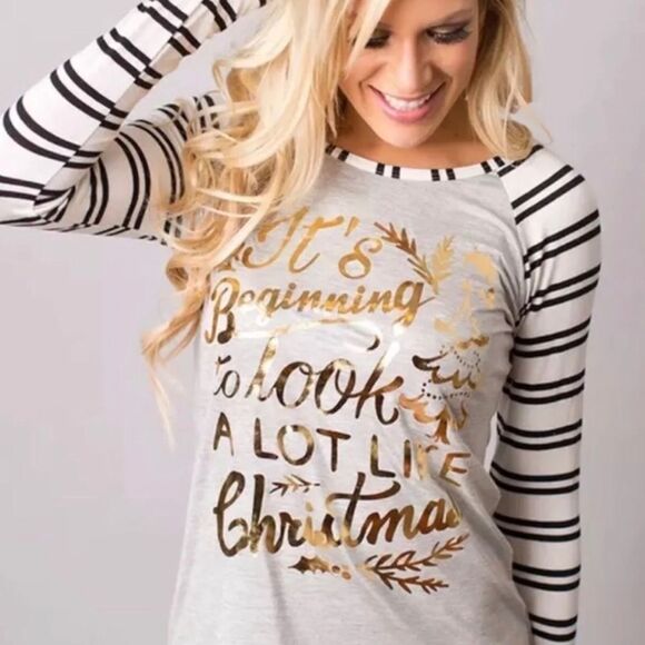Tops - 🎅 “It’s Beginning to Look a Lot Like Christmas” Top 🎅